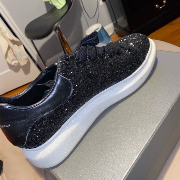 Alexander McQueens, wore only once - Picture 2 of 7